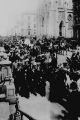 Eleganccy nowojorczycy na Fifth Avenue na Manhattanie na początku XX wieku (fot. archives.gov)