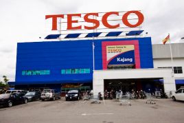 Tesco nie boi się, że straci „nieprzyzwoicie" ubranych klientów (fot. Flickr/PBN Commercial SDN)