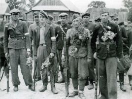 Bohaterem filmu „Fotograf partyzantów” jest Edward Buczek, który w czasie II wojny prowadził zakład fotograficzny (fot. TVP)