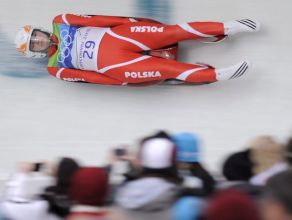 Saneczkarka Ewelina Staszulonek dobrze spisała się na torze w Whistler. Była 8. (fot. PAP/EPA)