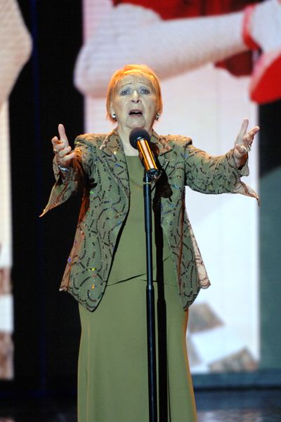 Zawsze lubiła śpiewać, na zdjęciu na Festiwalu Piosenki Polskiej w Opolu, 2003 (fot. TVP)