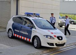 W ramach protestu zamiast mandatów policja hiszpańska udziela pouczeń