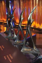 Statetki dla laureatów autorstwa Adama Myjaka (fot. Ireneusz Sobieszczuk/TVP)