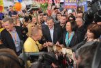 Para prezydencka przekazała na aukcję zaproszenie do ośrodka w Wiśle i do Belwederu (fot. TVP)