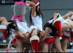 Cheerleaderki Anwilu umilały kibicom czas w przerwach (fot. PAP/Tytus Żmijewski)