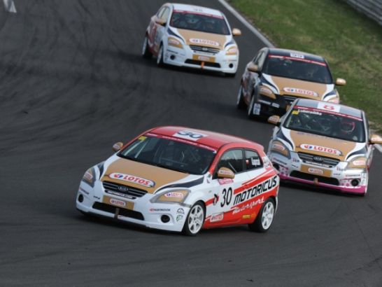 Inauguracja Kia Lotos Cup miała miejsce na torze Hungaroring (fot. ceed-lotos-cup.pl)