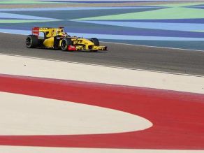 Robert Kubica podczas zawodów w Bahrajnie (fot. PAP)