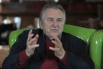 Kazimierz Kutz był gościem czwartego odcinka. Wystąpił w nietypowej dla siebie roli – debiutującego prozaika (fot. TVP)