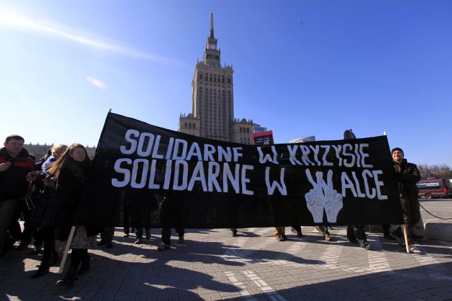 W tym roku Manifa odbyła się pod hasłem „Solidarne w kryzysie, solidarne w walce” (fot. PAP/Grzegorz Jakubowski)