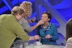 Ostatnie poprawki przed wejściem na wizję... (fot. I. Sobieszczuk/TVP)