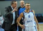Emir Mutapcić (L) w rozmowie z Andrzejem Plutą (fot.PAP/EPA)