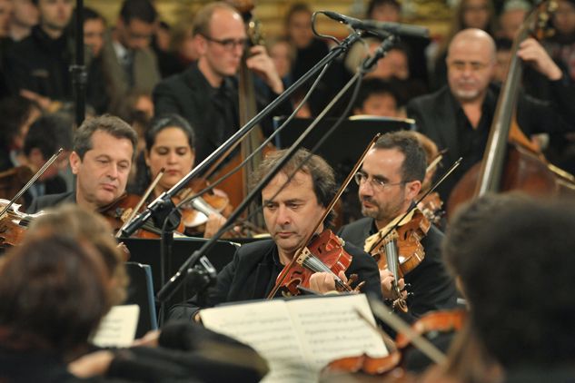 Publiczność wysłuchała Requiem d-moll w mistrzowskim wykonaniu Orchestre des Champs-Élysées (Fot. I. Sobieszczuk/TVP)