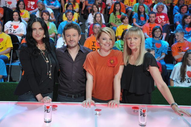 Gwiazdy programu „The Voice of Poland” pozują do zdjęcia (fot.TVP)