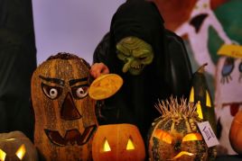 Ubiegłoroczny Halloween w jednej ze szkół w Gorzowie Wielkopolskim (fot. PAP/Lech Muszyński)