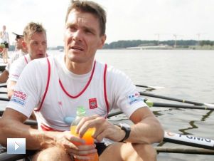 Korol znów na pokładzie i już "czwórka" płynie po złoto