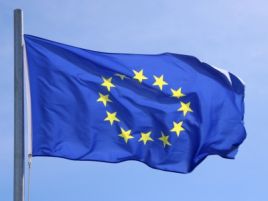 Jednym z tematów debaty była Unia Europejska (fot. shutterstock)
