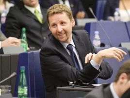 Marek Migalski został ostro skrytykowany przez część partyjnych kolegów (fot. arch. PAP//Wiktor Dąbkowski)