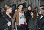 Paulina Przybysz w towarzystwie fanów (fot. J. Bogacz/TVP)