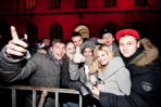 Zabawa na wrocławskim rynku rozpoczęła się o już godz. 20. (fot. PAP/EPA)