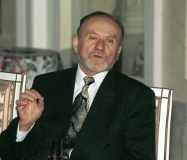 Prof. Marek Kwiatkowski może stracić służbowe mieszkanie (fot. arch. PAP/MIKUŁA)