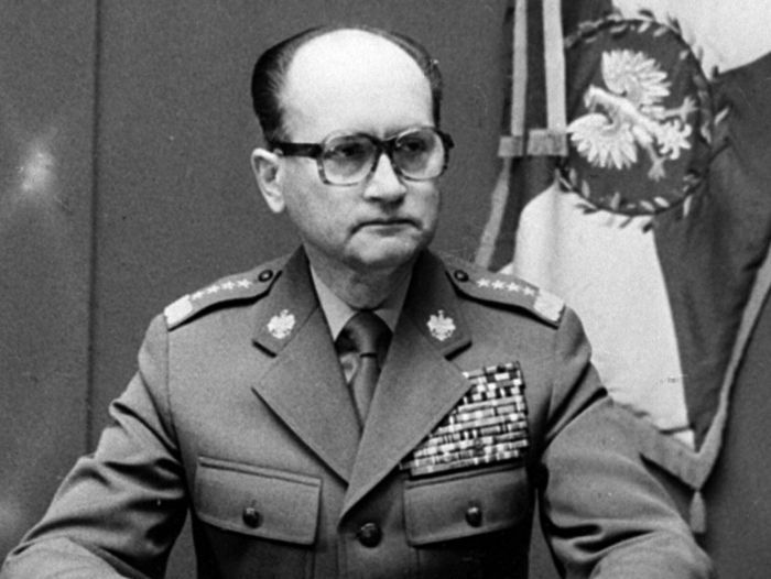promounciation wojciech jaruzelski