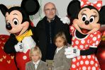 Muzyk Phil Collins zabrał do parku swoich synów (fot. PAP/DPA Jens Kalaele)