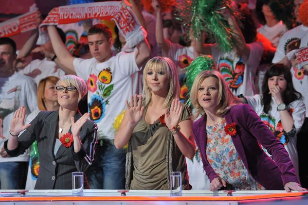 Marta Wiśniewska, Kasia Cerekwicka i Urszula, czyli idealny majowy tercet (fot. I. Sobieszczuk/TVP) Marta Wiśniewska, Kasia Cerekwicka i Urszula, czyli idealny majowy tercet (fot. I. Sobieszczuk/TVP)
