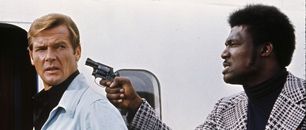 Żyj i pozwól umrzeć czyli James Bond w Jedynce