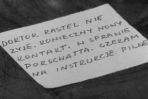 Pisząc meldunki mamy okazję popracować nad charakterem pisma (fot. TVP)