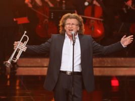 Zbigniew Wodecki – legenda Opola i „Lata z Radiem” (fot. PAP/Stanisław Rozpędzik)