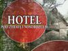 Hotel pod żyrafą i nosorożcem, seriale (fot. TVP)
