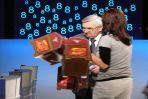 Słodkie chwile wręczania nagród finalistom programu. (Fot. EMTV)