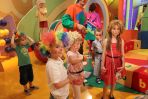 Dzieci mają okazje nie tylko wesoło spędzić czas, ale także dowiedzieć się wielu interesujących rzeczy (fot. TVP)