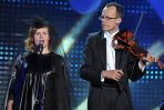 Śpiewająca Joanna Kołączkowska to prawdziwy wulkan (fot. Jan Bogacz/TVP)