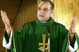Ksiądz - Cezary Żak, fot. K. Wellman