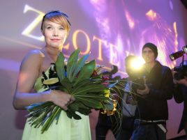 Romę Gąsiorowską wyróżniono Złotą Kaczką dla najlepszej aktorki za rolę w filmie „Ki” (fot. Leszek Szymański/PAP)