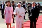„Przybywam jako pielgrzym wiary, nadziei i miłości” – powiedział papież na lotnisku Guanajuato w León. (fot. PAP/EPA)