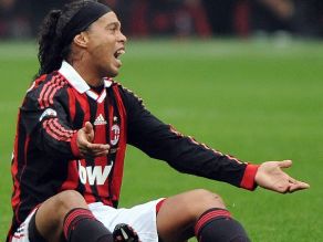 Koledzy nie sprawili prezentu obchodzącemu 30. urodziny Ronaldinho (fot. PAP/EPA)