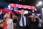 Donald Tusk po sukcesie wyborczym w 2007 roku. Entuzjazm, zapał i polityka miłości (fot. arch. PAP/Tomasz Gzell)