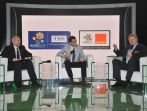 Umowę podpisali prezes zarządu TVP Juliusz Braun oraz prezes Orange Polska Maciej Witucki (fot. Ireneusz.Sobieszczuk)