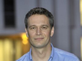 To nie Bogusław Linda, a Michał Żebrowski wcieli się w postać majora Henryka Sucharskiego (fot. TVP)