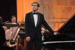 W dialogu z orkiestrą to bułgarski pianista rozdawał karty (Fot. I. Sobieszczuk/TVP) W dialogu z orkiestrą to bułgarski pianista rozdawał karty (Fot. I. Sobieszczuk/TVP)