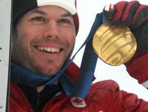 Jasey-Jay Anderson wywalczył złoty medal w snowboardowym slalomie (fot. PAP/EPA)