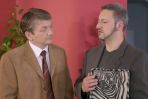 Traczowi towarzyszył ochroniarz Osa; okazało się – przyrodni brat (fot. TVP)