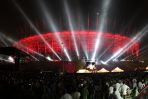 Wielkiej iluminacji towarzyszyła specjalnie dobrana muzyka oraz pokaz fajerwerków (fot. PAP/EPA)