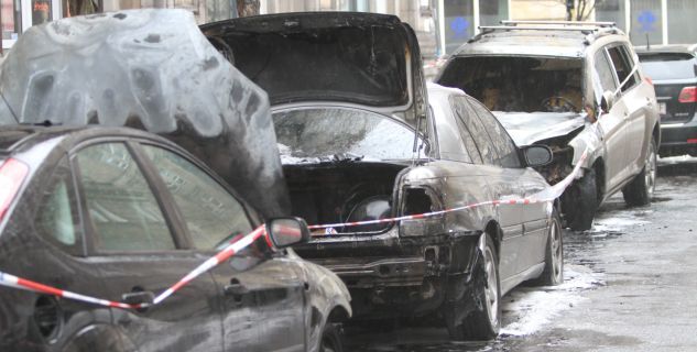Decyzją sądu podpalacz nie zostanie zatrzymany w areszcie, a będzie poddany dozorowi policyjnemu (fot. Bartłomiej Zborowski/PAP)