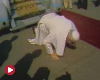 Jan Pawełm II na Okęciu 1979 r. - d3977d0dc37cdc1de74e33eb6c3cedb71242893054844.jpg