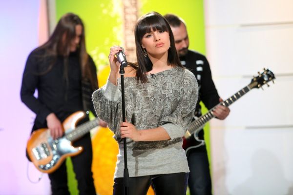 Sara Chmiel na scenie „Pytania na śniadanie” (fot.Agencja Forum)