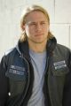 Jax jako młody ojciec musi zmierzyć się z nowymi obowiązkami (Sons of Anarchy © 2008 FX Networks, LLC. All rights reserved)