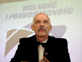 Były szef UPR Janusz Korwin-Mikke (Fot. PAP/Tomasz Gzell)